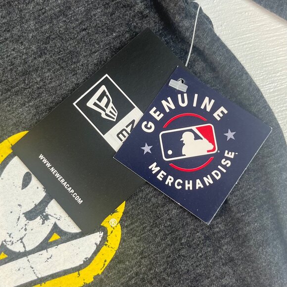 Pittsburgh Pirates TShirt Womens Small Gray MLB Fanwear New - Picture 9 of 9